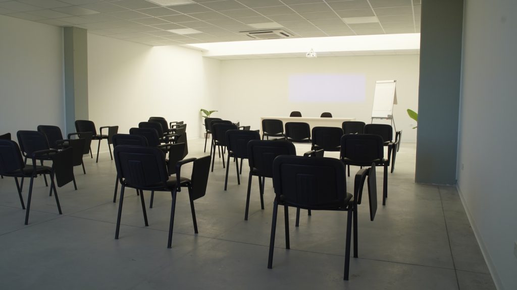 centro business&congressi alba adriatica uffici privati coworking sala conferenze 3